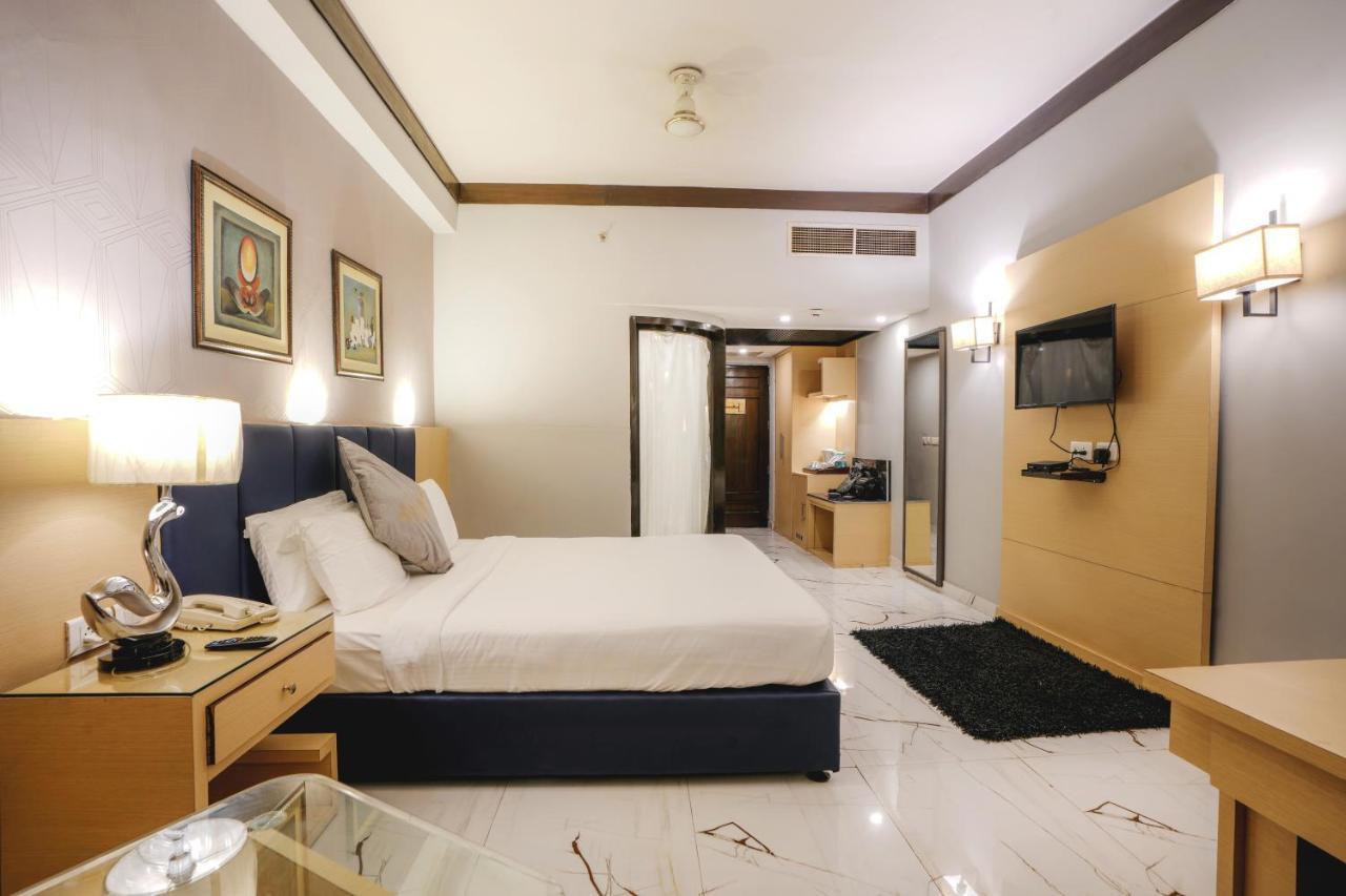 Hotel Pal Heights Bhubaneswar Exterior foto