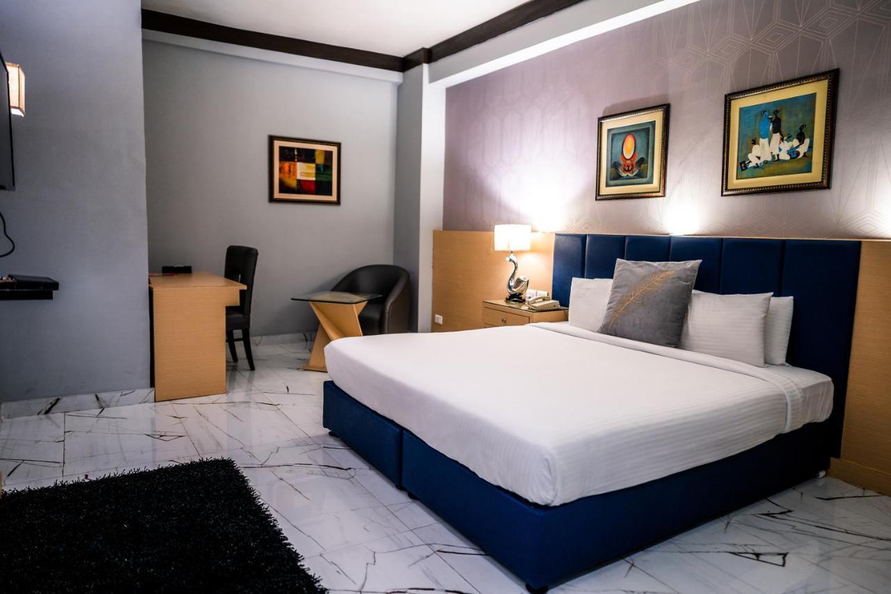 Hotel Pal Heights Bhubaneswar Exterior foto