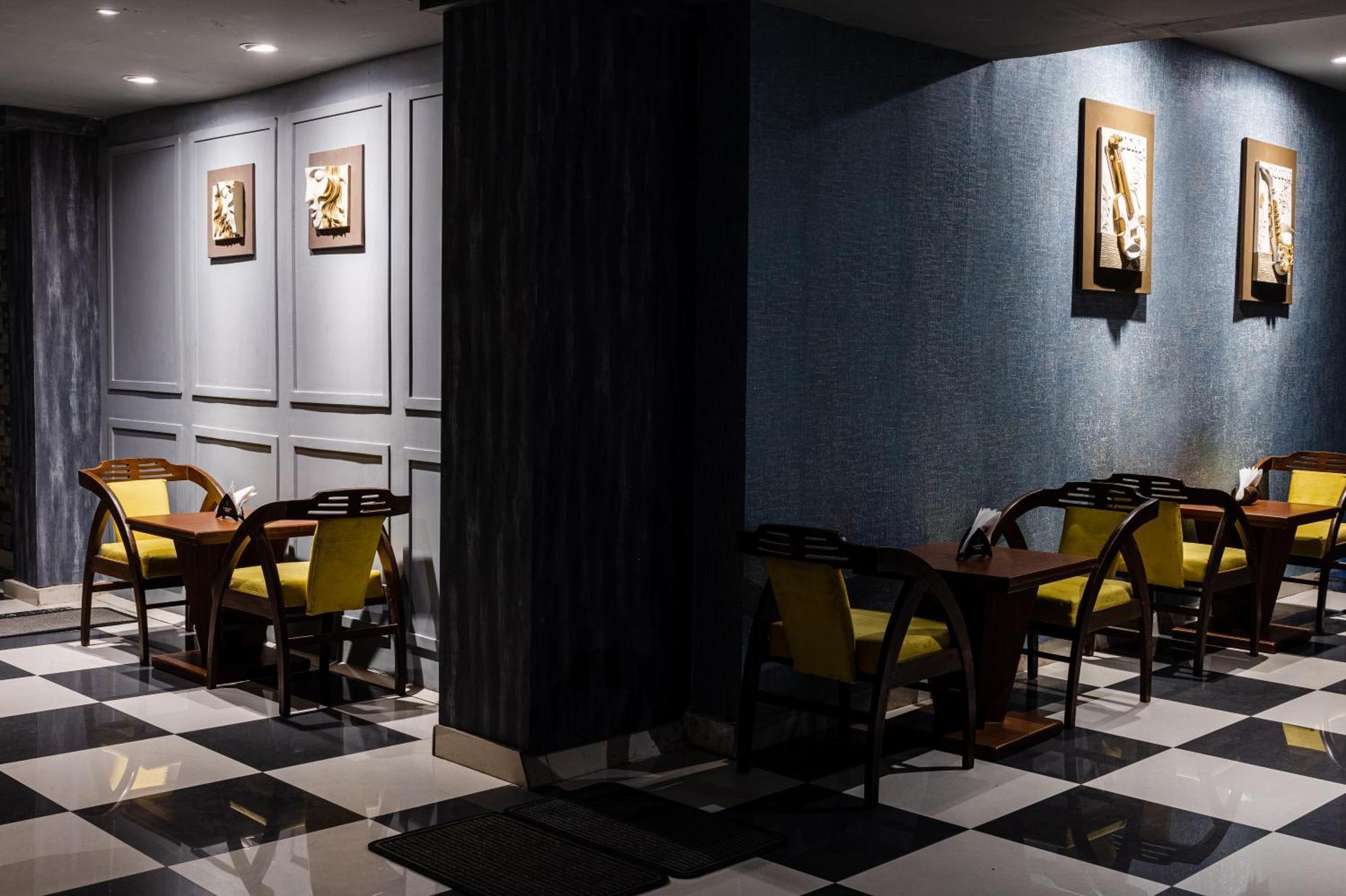 Hotel Pal Heights Bhubaneswar Exterior foto