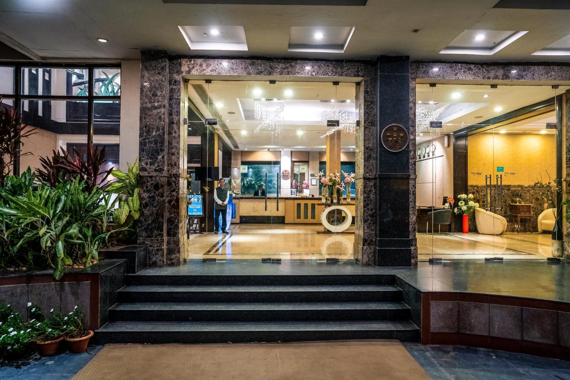 Hotel Pal Heights Bhubaneswar Exterior foto